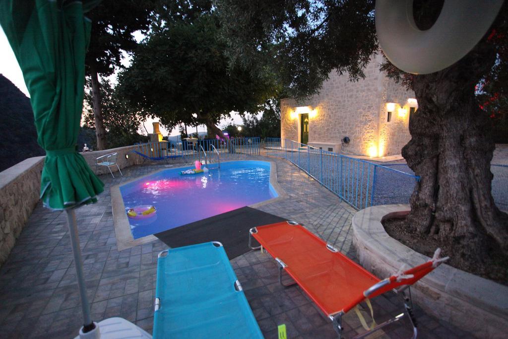 Villa Athina Aryiroúpolis Camera foto